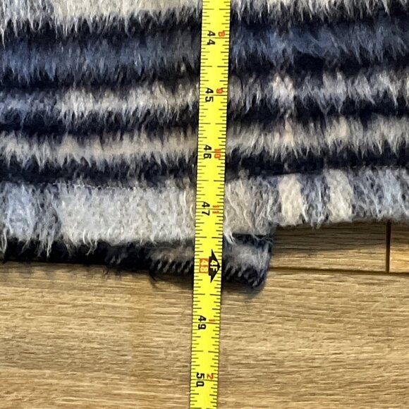 En Saison Demi Plaid Belted Coat SZ Medium Navy Gray Multi Long Fuzzy - Picture 7 of 14